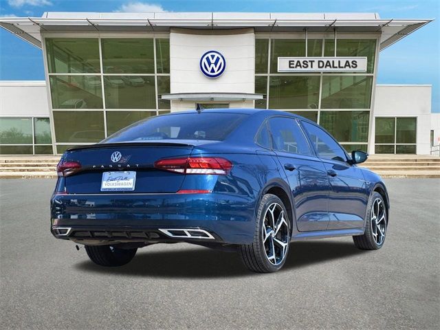 2022 Volkswagen Passat 2.0T R-Line