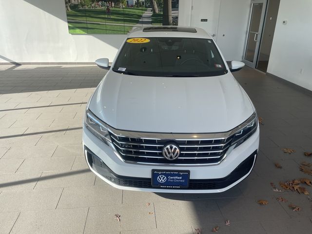 2022 Volkswagen Passat 2.0T R-Line