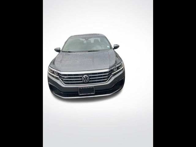 2022 Volkswagen Passat 2.0T R-Line