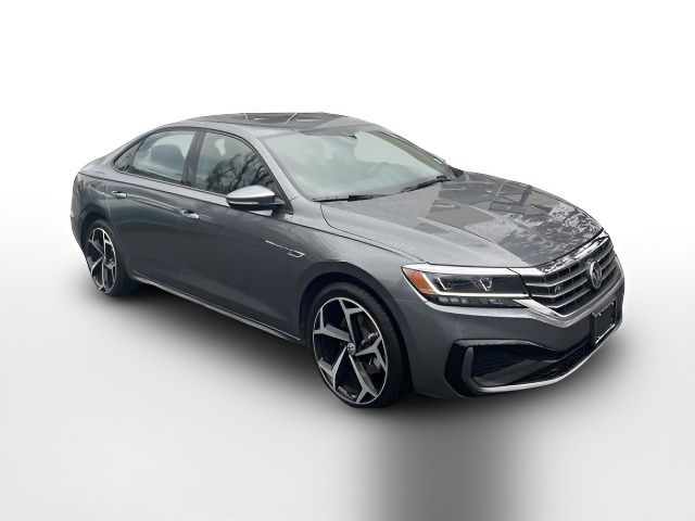 2022 Volkswagen Passat 2.0T R-Line