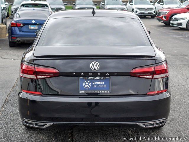 2022 Volkswagen Passat 2.0T R-Line