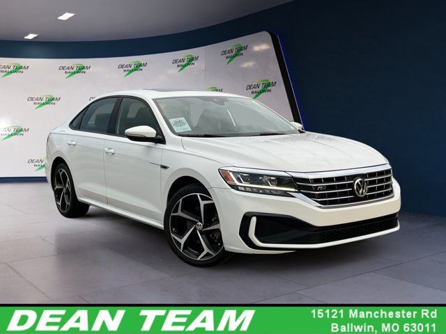 2022 Volkswagen Passat 2.0T R-Line