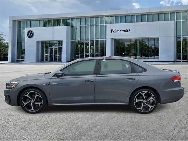 2022 Volkswagen Passat 2.0T R-Line