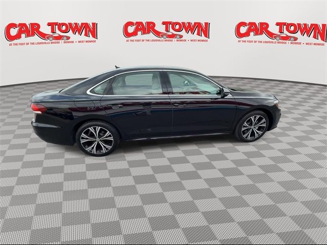 2022 Volkswagen Passat 2.0T SE