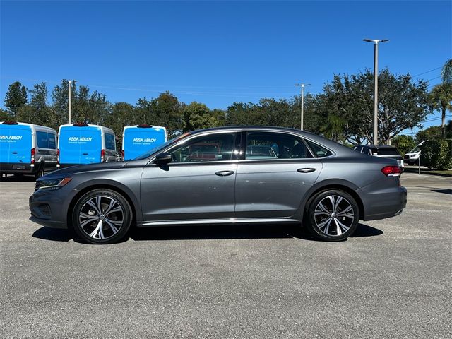 2022 Volkswagen Passat 2.0T SE