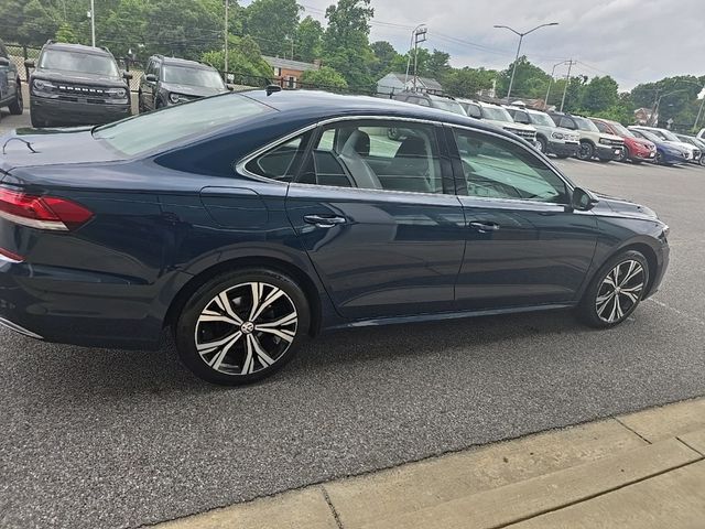 2022 Volkswagen Passat 2.0T SE