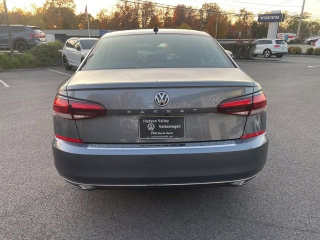 2022 Volkswagen Passat 2.0T SE