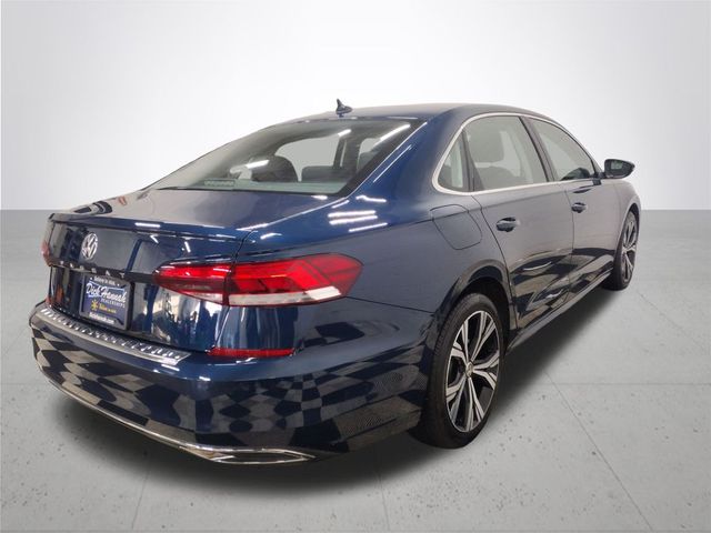 2022 Volkswagen Passat 2.0T SE