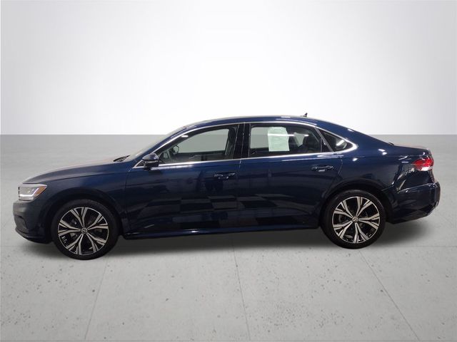 2022 Volkswagen Passat 2.0T SE