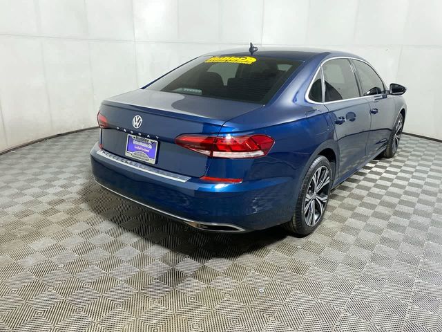 2022 Volkswagen Passat 2.0T SE