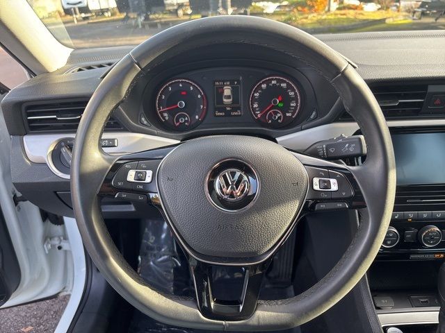 2022 Volkswagen Passat 2.0T SE