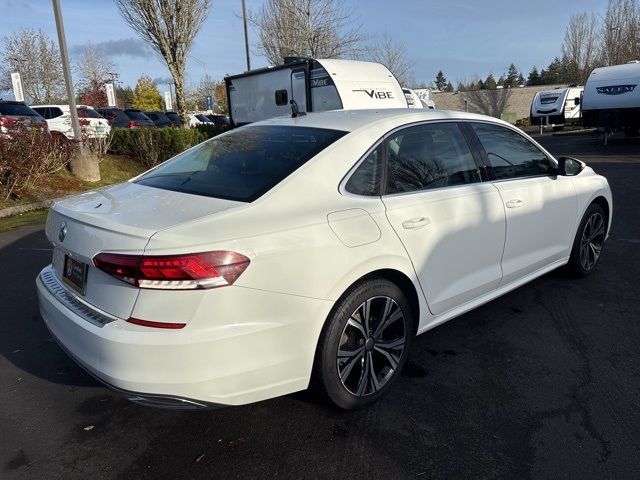 2022 Volkswagen Passat 2.0T SE