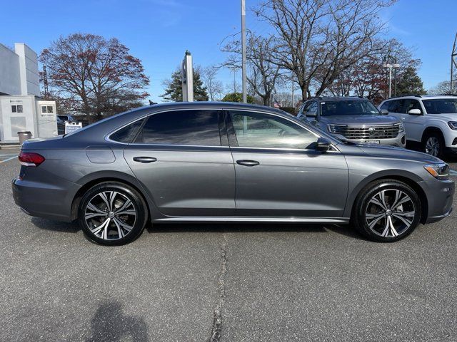 2022 Volkswagen Passat 2.0T SE