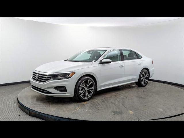 2022 Volkswagen Passat 2.0T SE