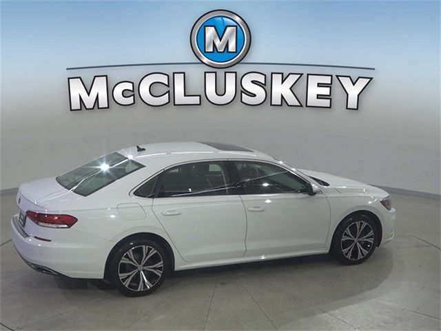 2022 Volkswagen Passat 2.0T SE