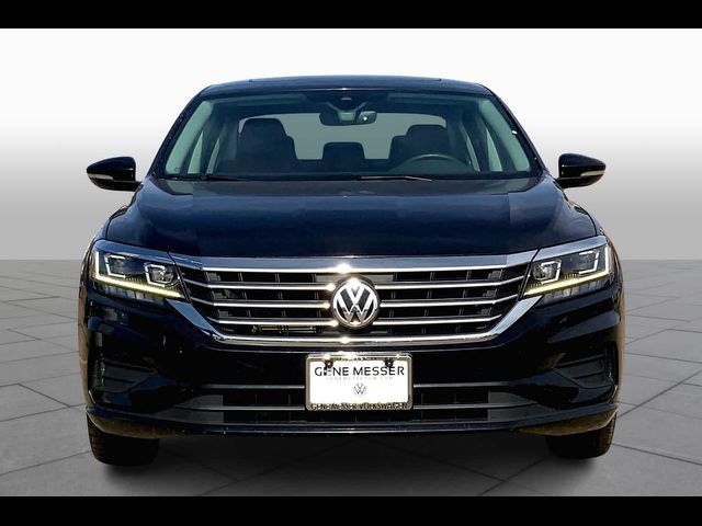 2022 Volkswagen Passat 2.0T SE