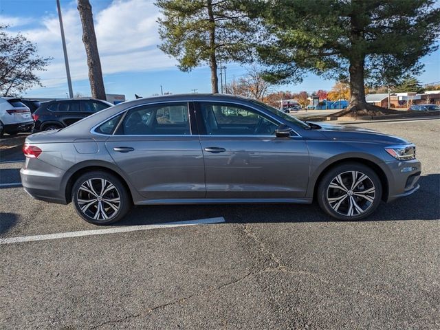 2022 Volkswagen Passat 2.0T SE