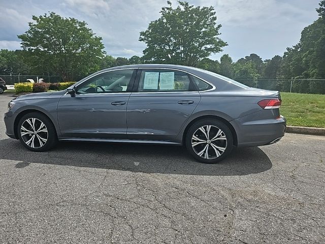 2022 Volkswagen Passat 2.0T SE