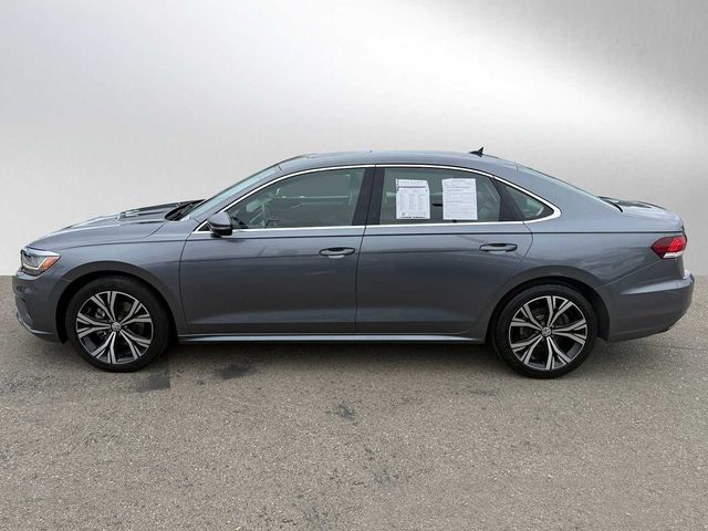 2022 Volkswagen Passat 2.0T SE