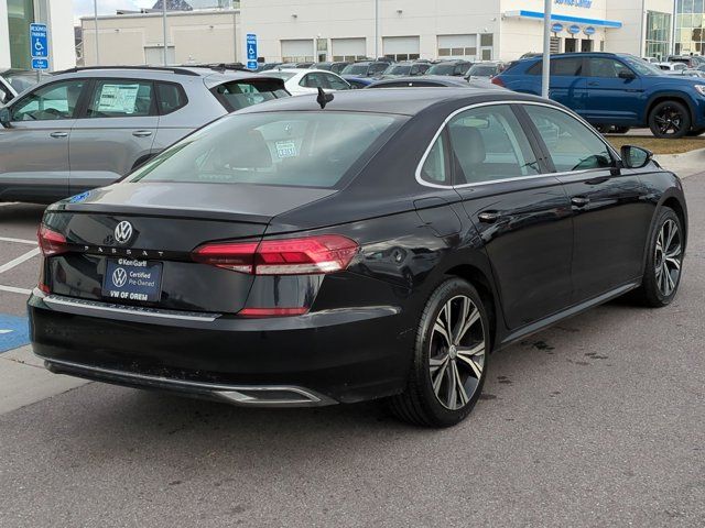 2022 Volkswagen Passat 2.0T SE