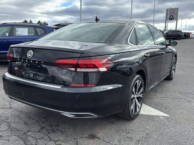 2022 Volkswagen Passat 2.0T SE