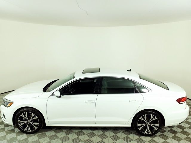 2022 Volkswagen Passat 2.0T SE