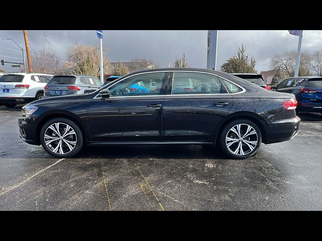 2022 Volkswagen Passat 2.0T SE