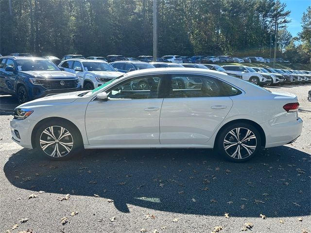 2022 Volkswagen Passat 2.0T SE