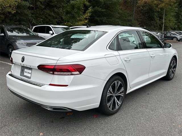 2022 Volkswagen Passat 2.0T SE