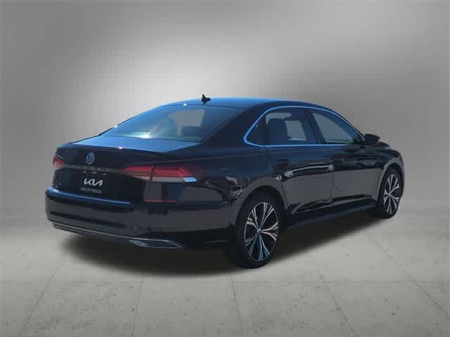 2022 Volkswagen Passat 2.0T SE