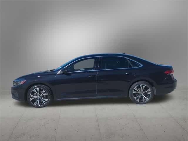 2022 Volkswagen Passat 2.0T SE