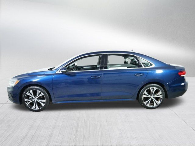 2022 Volkswagen Passat 2.0T SE