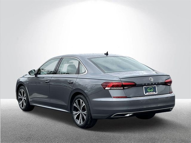 2022 Volkswagen Passat 2.0T SE