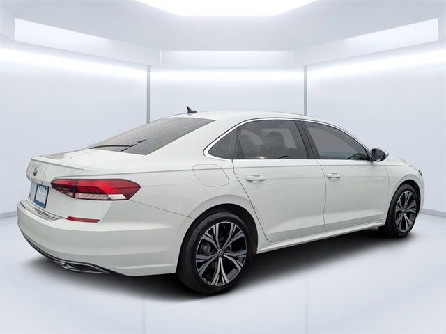 2022 Volkswagen Passat 2.0T SE