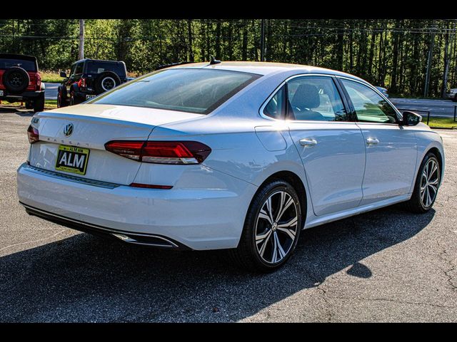 2022 Volkswagen Passat 2.0T SE