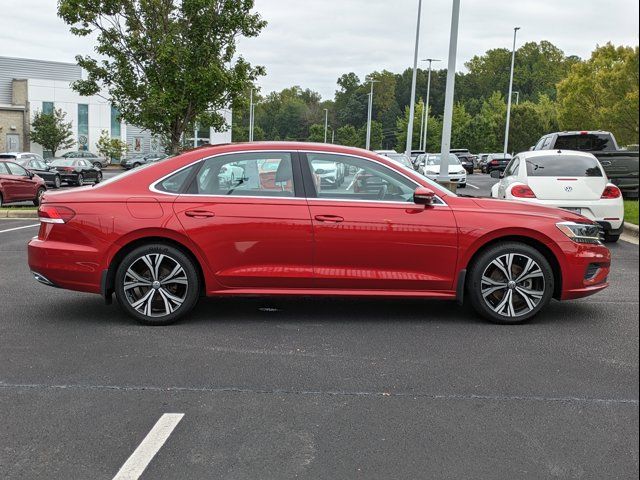 2022 Volkswagen Passat 2.0T SE