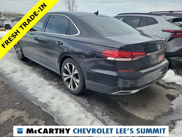 2022 Volkswagen Passat 2.0T SE