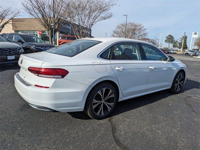 2022 Volkswagen Passat 2.0T SE