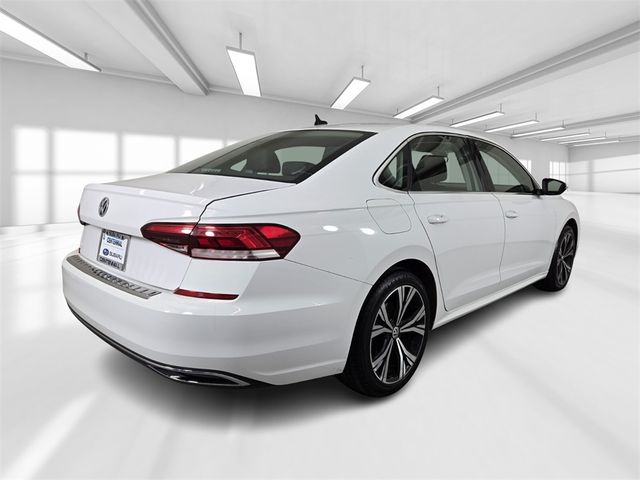 2022 Volkswagen Passat 2.0T SE