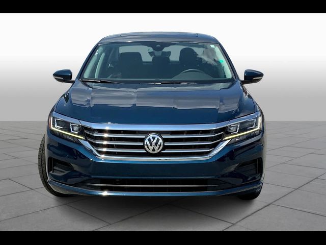 2022 Volkswagen Passat 2.0T SE