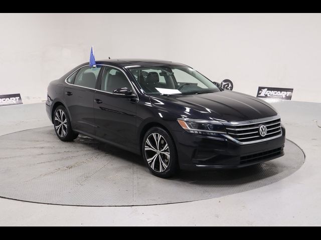 2022 Volkswagen Passat 2.0T SE