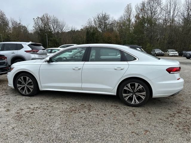 2022 Volkswagen Passat 2.0T SE