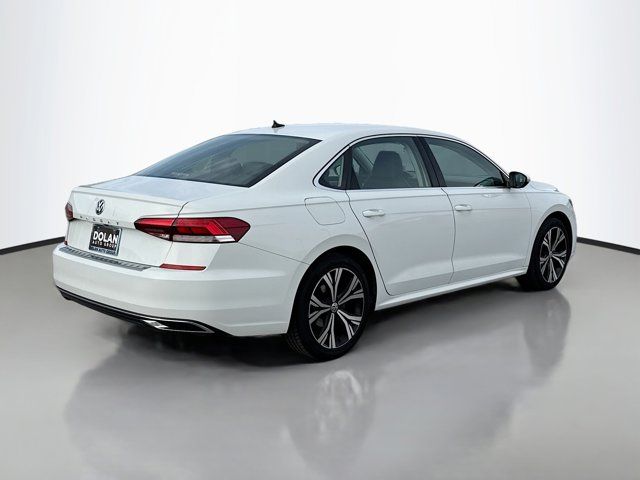 2022 Volkswagen Passat 2.0T SE