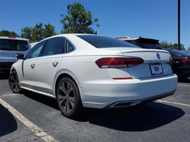 2022 Volkswagen Passat 2.0T SE