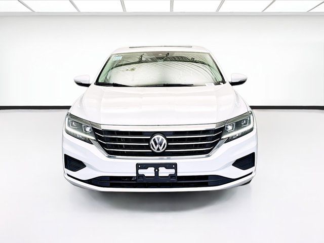 2022 Volkswagen Passat 2.0T SE