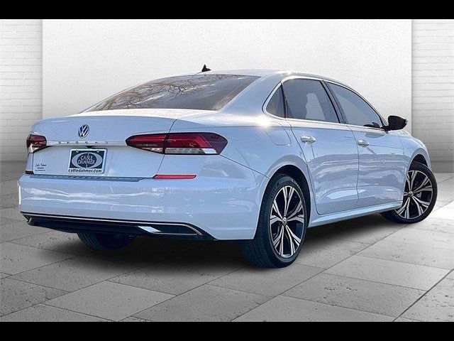 2022 Volkswagen Passat 2.0T SE