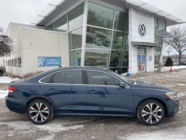 2022 Volkswagen Passat 2.0T SE