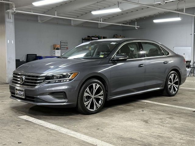 2022 Volkswagen Passat 2.0T SE