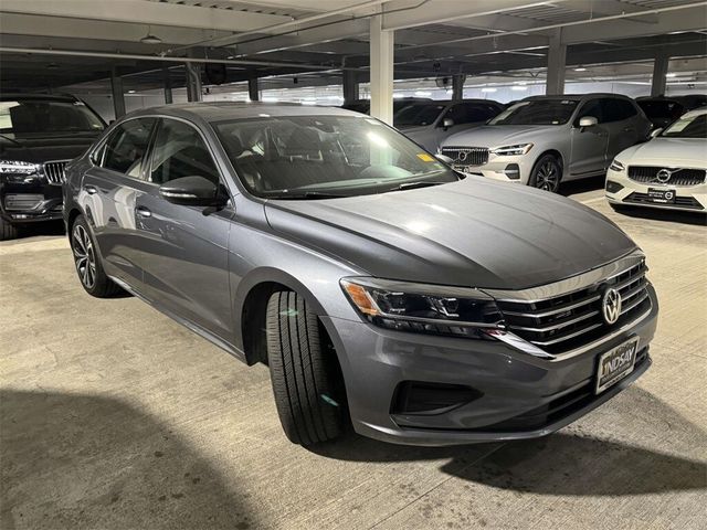 2022 Volkswagen Passat 2.0T SE