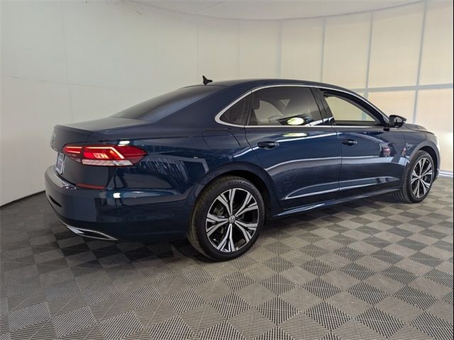 2022 Volkswagen Passat 2.0T SE